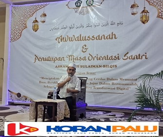 Suasana khidmat menyelimuti Pondok Pesantren Darul Ulum pada Selasa malam (29/7/2025), saat ratusan santri putri dari Asrama Sulaiman Bilqis dan Bilqis 2 mengikuti acara Awwalussanah, sebagai pembuka tahun ajaran baru