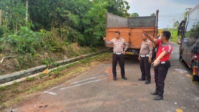 Tiga Mobil Terlibat Kecelakaan 1 orang Tewas Di tempat! Berikut Uraian Kronologinya 