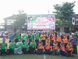 Meriahkan HUT Kemerdekaan RI ke-80, Polres Jombang Gelar Pertandingan Mini Soccer (Sepakbola Sarung)