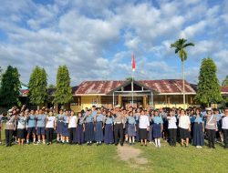 Police Go to School : Satlantas Polres Poso Sosialisasikan Keselamatan Berlalu Lintas di SMPN 1 Lage