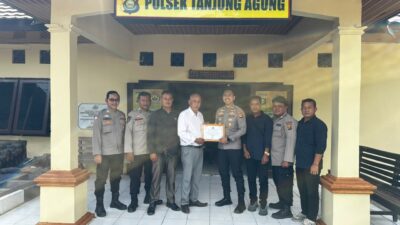 KPK-ME Nilai Kapolsek Tanjung Agung Berhasil Menjaga Kondusivitas Wilayah, Piagam Apresiasi Diserahkan Secara Langsung